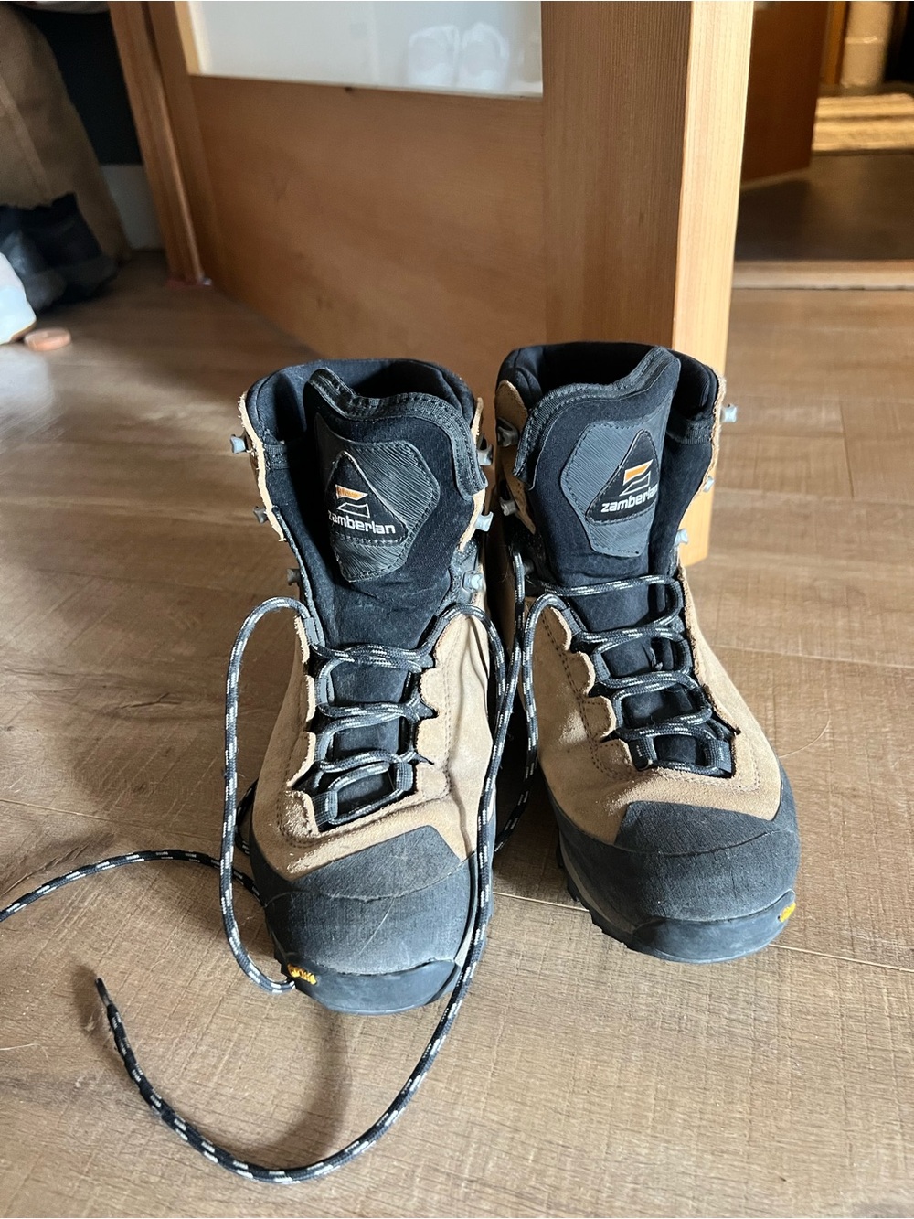 Women’s Zamberlan 2094 Rosa Hiking Boots - Gore-Tex - Picture 3 of 3